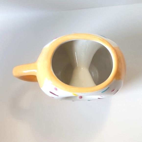 Donut Mug - Picture 3 of 4
